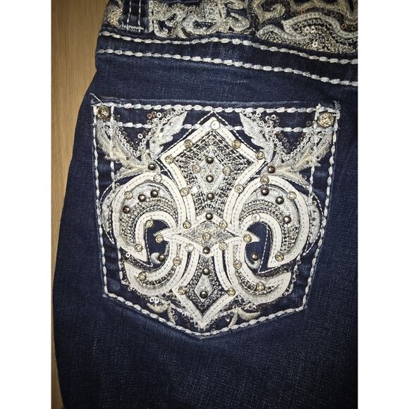 Westfield Eagle Shorts Womens Size 13. Denim Woth Cute Design/stiching - Picture 4 of 6